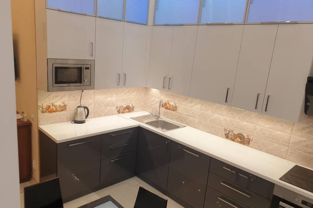 Comfortable Luxury Apartment With 3 Rooms. Center Heart Of Kiev エクステリア 写真