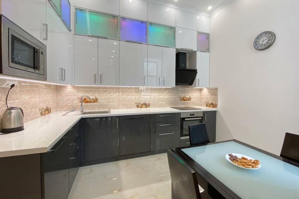 Comfortable Luxury Apartment With 3 Rooms. Center Heart Of Kiev エクステリア 写真